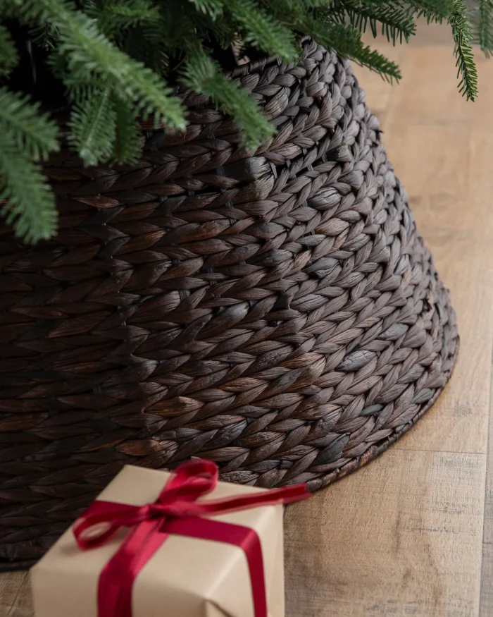 Cache-pieds de sapin de Noël en osier